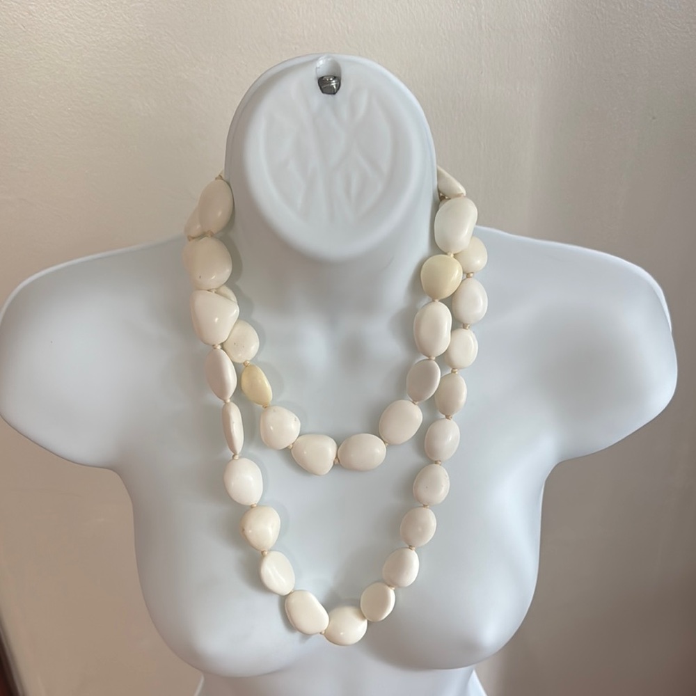 Elegant White Beaded Necklace